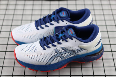 ASICS GEL-KAYANO 25 白藍 休閒運動慢跑鞋 1011A019-100【ADIDAS x NIKE】