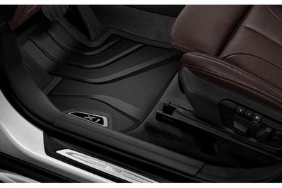 (B&amp;M精品) BMW F48 新X1 德國製 原廠橡膠腳踏墊 + 原廠後箱墊 18d 20d 20i 25d 現貨