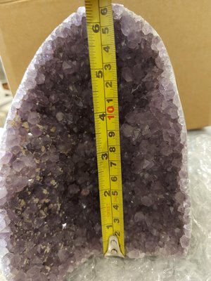 天然開運紫水晶,重量約1874g（買就加送兩顆一大一小黃水晶球）