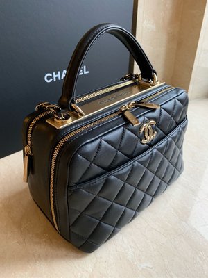Chanel 全新 化妝箱 保齡球包 季節款 化妝包 香奈兒 台灣專櫃親自購入