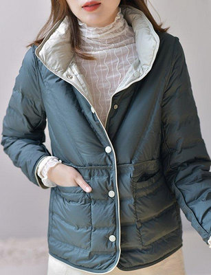 時尚芭莎~ 帥氣小立領 兩面都有高顏值 正反兩面穿 90% 白鵝絨 修身薄款羽絨外套 (G1069)