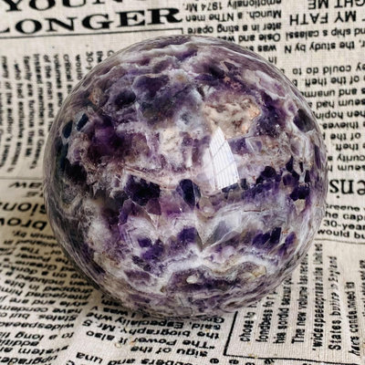 C234天然紫水晶球擺夢幻紫色水晶居家飾品，原石打磨，隨手一