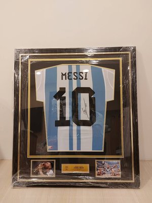 阿根廷球王梅西Lionel Messi 世足冠軍球衣簽名Icons公司出品附保證書