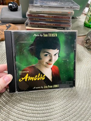 9成新 ㄍ AMELIE 艾蜜莉的異想世界 電影原聲帶 二手CD