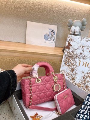 免運【一品香包】Dior新款橫版腋下戴妃包 手提包斜挎包 經典藤格紋縫線 折疊禮盒