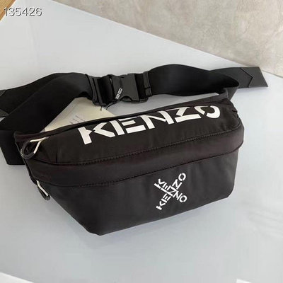 小Z代購#KENZO 黑色 休閒時髦腰包 胸包 輕量 出遊 旅行 大款  超輕尼龍防水 實品更美