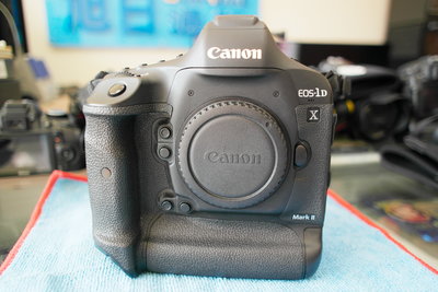 Canon EOS 1DX Mark II 單機身 9成新 快門數二萬五 公司貨 盒裝