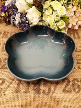 【 LE CREUSET】花型盤(中)-水手藍.特價960元.原價:1380元竹北可面交.可超取
