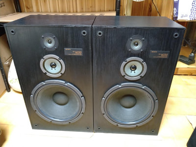 SONY SS-U6030 三音路,12吋低音古董音箱,音質優美,單體完全正常,音箱很新,