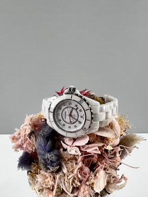 CHANEL 香奈兒 H1628 J12 33MM 白色陶瓷 日期原鑲鑽石鑽錶 石英錶 女錶