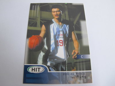 ~ Yao Ming ~ 2002年SAGE RC 火箭隊.移動長城.姚明 NBA球星 新人卡 Rookie