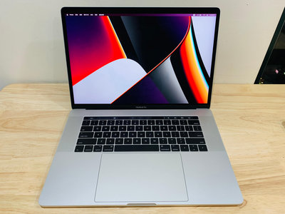 台中 2017年 MacBook Pro 15吋 i7 (2.9) 16G 1T 英文鍵盤 灰色 太空灰 241次