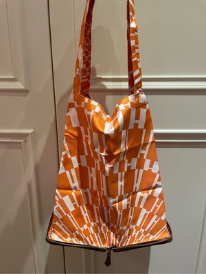 Hermes silky pop 折疊收納絲巾購物包 橘色H內襯