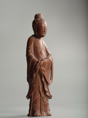 清 黃楊木雕觀音像，品相如圖。高22cm。北京拍賣行釋出。