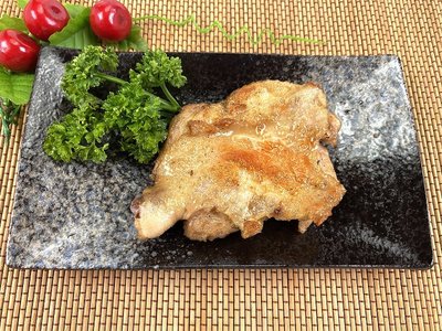 【西餐系列】強匠嫩煎去骨雞腿排/約210g±15g/片~嚴選去骨腿排醃漬入味，肉質鮮嫩多汁，厚實有口感，大人小孩都愛