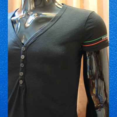 出清價-喜樂選(Selection 6)-全新--Emporio Armani黑色深Ｖ領logo袖口內衣系列Ｔ恤