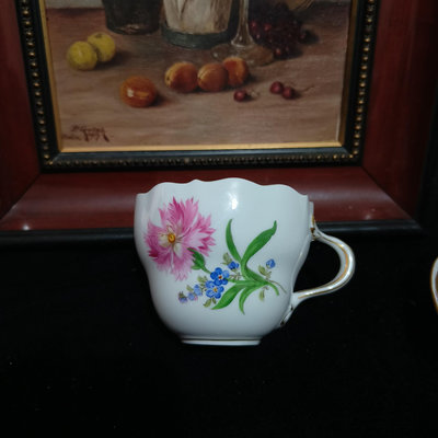 中古梅森Meissen德國之花多花系列大號咖啡杯，純手繪，粉色石竹花