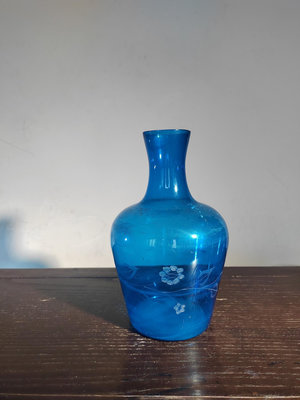 【店主收藏】【B1老藍色刮花玻璃花瓶】-11947