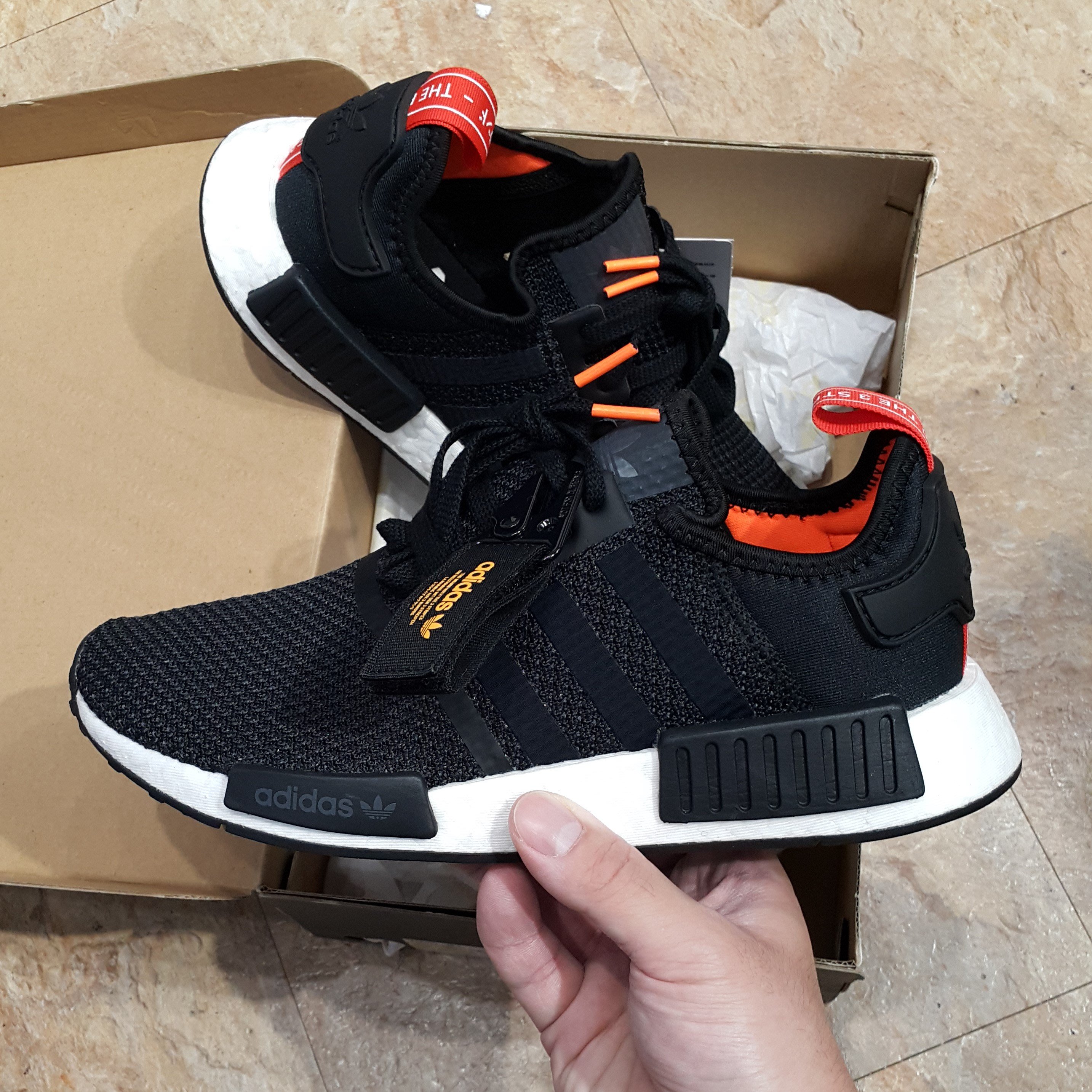 adidas nmd r1 b37621