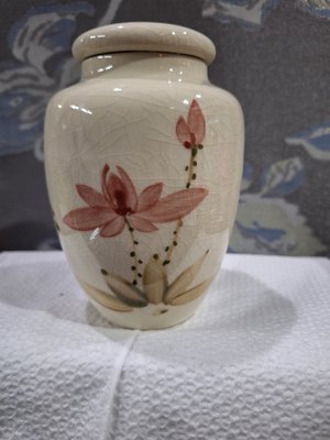 金欣古玩：台灣件鶯歌窯瓷器：陶器：蓮花瓶茶倉茶罐擺件瓷器拍賣／02216