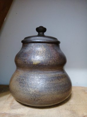 (00520)手拉坯柴燒茶倉