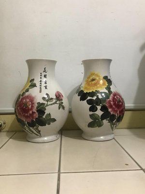 售一對老物收藏胖嘟嘟金門陶瓷花瓶32公分高早期陶瓷收藏，希望桃園自取
