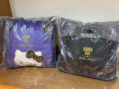 ANNA SUI &amp; SANRIO 聯名造型 刺繡抱枕（2顆一組）（只有抱枕、無毯子）