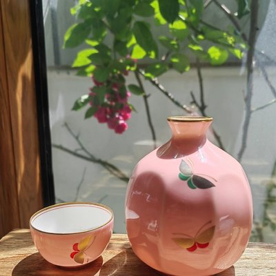 日本香蘭社，🐱稀有粉色描金描銀蝴蝶一杯一壺