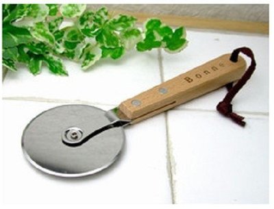 《散步生活雜貨-廚房散步》日本製 SALUS- Bonne Pizza Cutter 不鏽鋼 木把手 披薩滾輪切刀