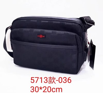 【免運】台灣現貨 OVER LAND 紅十字 USB平板包 側背包 斜背包 男生包包#5713中 買起來 不買廣告價