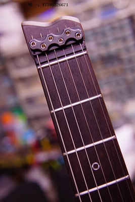詩佳影音現貨 Leeky X26系列無頭扇品電吉他玫瑰木指板巴西花梨木貼面定制影音設備