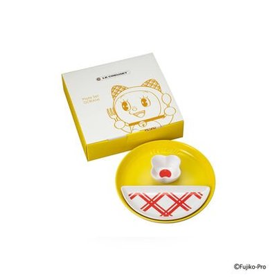 Le Creuset 哆啦A夢系列瓷器口袋造型餐盤組（哆啦美）特價2780元