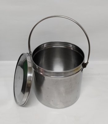 悶燒罐 內罐容量約1.6L    304不鏽鋼製品  內罐有蓋子  二手 九成新  放很久沒用便宜賣  用不到 放著可惜賣給有需要的人