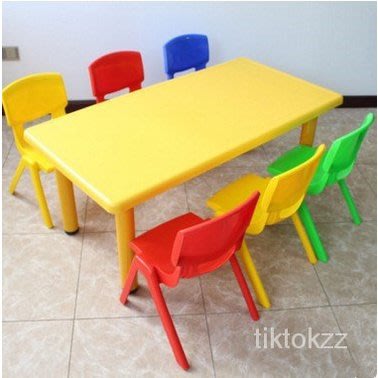新款兒童塑料桌椅 幼兒長方桌寶寶吃飯學習桌子 幼兒園專用課桌椅