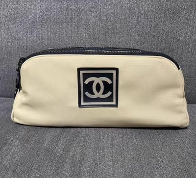 現貨 Chanel vintage 運動方標手拿包，有鐳射無卡，輕微使用感，28✖️13✖️11