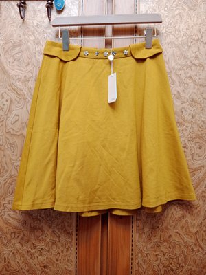 全新2680【唯美良品】IENA 薑黃色上衣款式腰縫鑽漂亮及膝裙~ W105-657  M.