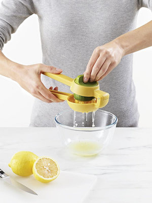 英國Joseph Joseph手動橙汁壓榨器家用檸檬橙子汁擠壓器榨汁神器