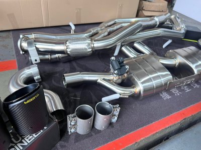 黃帝的店~CAYENNE E3 RS Spyder,Techart 套件,原廠十活塞卡,Tneer排氣管,短彈簧+防傾桿