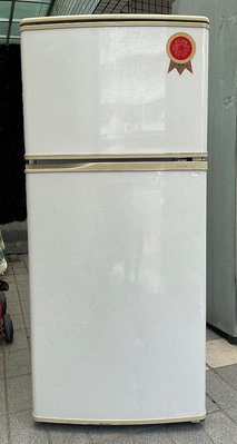 高雄市免運費 大同 143公升 二手小型雙門冰箱 功能正常 有保固 有現貨