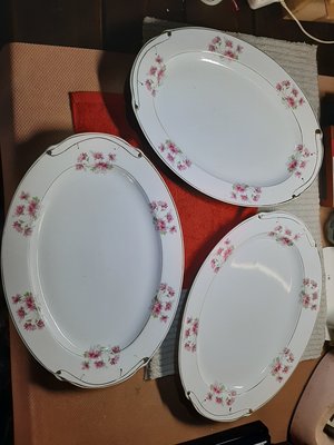金欣古玩，台灣早期件大件瓷器盤子3件組碗盤拍賣～0436～