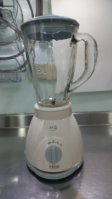 【TECO】東元 TECO 碎冰果汁機 XF1208CB 果汁機 功能正常的喔 !