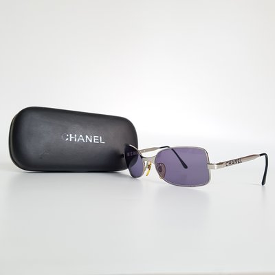 香奈兒 CHANEL 太陽眼鏡 經典 字母 LOGO 設計款 原廠盒裝， 保證真品 超級特價便宜賣