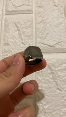 EDJ SILVER 素面方形舊化鈦鋼戒指 美圍10 近全新