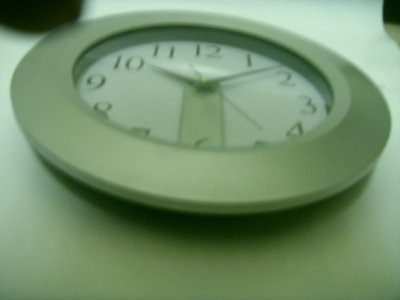 【Timezone Shop】  11.75吋 銀色噴漆塑膠框 掛鐘/時鐘