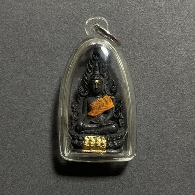成功佛，长寿奇僧Lp Suang龙婆爽，2530年，Leklai力泥材质，带袈裟、手画符，美品。