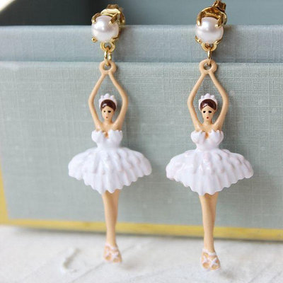 【MOMO全球購】法國Les Nereides 白天鵝芭蕾舞者 女孩蝴蝶結珍珠 耳環耳釘耳夾