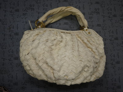 義大利製 MIU MIU 小羊皮編織包 可肩背 保證真品