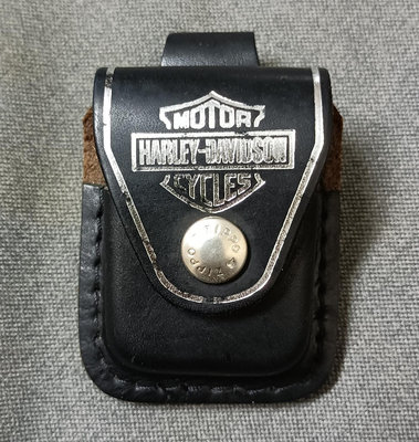 ZIPPO Harley-Davidson 哈雷 金屬扣式打火機皮套 Made in USA 二手尺寸長寬約8x5.5公分