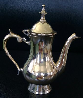 84 歐洲優雅鍍銀壺 vintage Footed brass Teapot with hinged lid