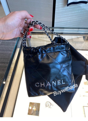 台灣現貨 Chanel 22bag mini 黑色銀字 $1xxxxx 全新全配^^